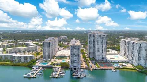 18031 Biscayne Blvd Ph01, Aventura FL - photo 14 of 33