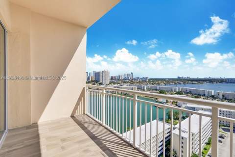 18031 Biscayne Blvd Ph01, Aventura FL - photo 18 of 33