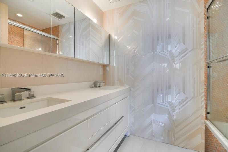 2 bedroom Condominium at 18031 Biscayne Blvd Ph01, Del Prado Marina, Aventura — photo 4