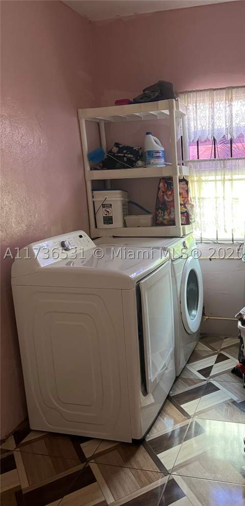 6730 NE Miami Pl, Miami FL - photo 15 of 17