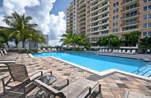 3232 SW 22nd Ter 301, Miami FL - photo 22 of 34