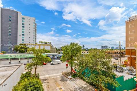 3232 SW 22nd Ter 301, Miami FL - photo 23 of 34