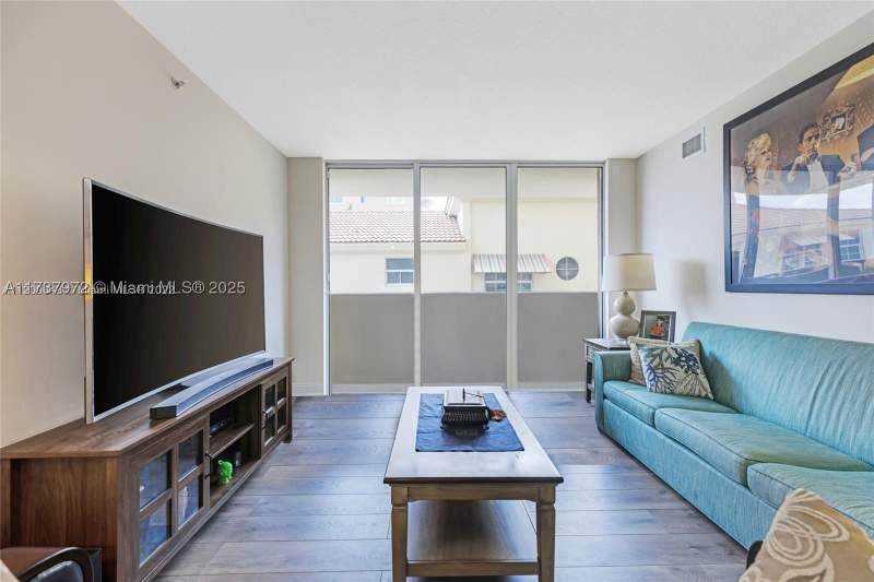 3 bedroom Condominium at 3232 SW 22nd Ter 301, Gables Marquis Condo, Miami — photo 5