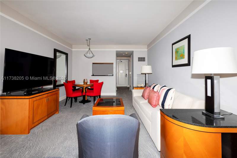 1 bedroom Condominium at 1435 Brickell Ave 3010, Millennium Tower Condomin, Miami — photo 2