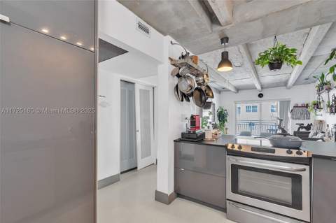 1025 Alton Rd 602, Miami Beach FL - photo 14 of 29