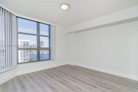 3530 Mystic Pointe Dr 1513, Aventura FL - photo 13 of 32