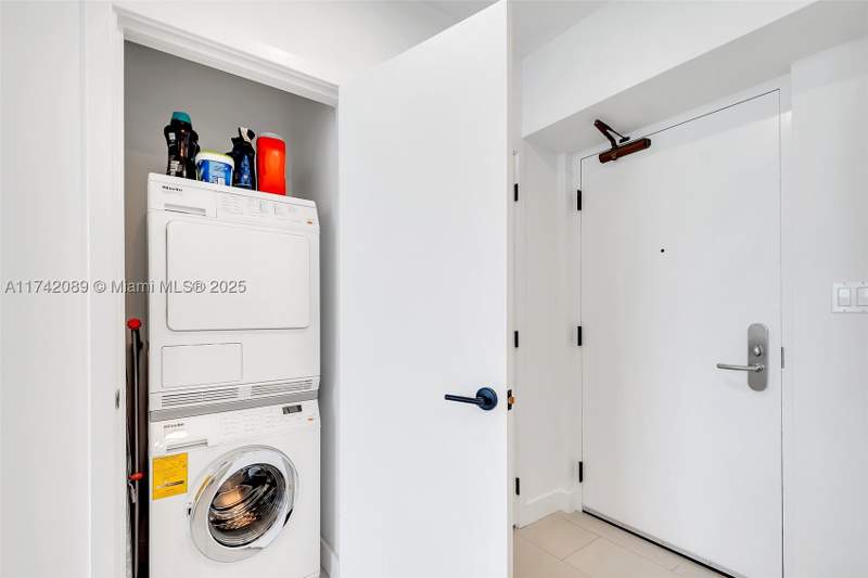 2 bedroom Condominium at 6799 Collins Ave 312, South Carillon Beach Cond, Miami Beach — photo 4