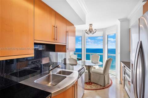 6365 Collins Ave 3801, Miami Beach FL - photo 8 of 25