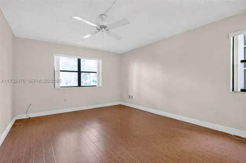481 Ives Dairy Rd 105-4, Miami FL - photo 14 of 37