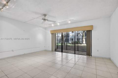 481 Ives Dairy Rd 105-4, Miami FL - photo 7 of 37