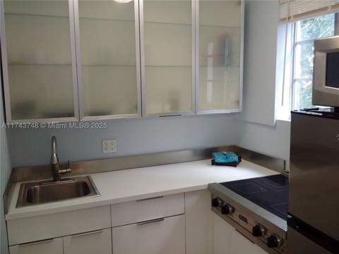 1525 Meridian Ave 104, Miami Beach FL - photo 15 of 28
