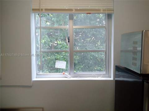 1525 Meridian Ave 104, Miami Beach FL - photo 18 of 28