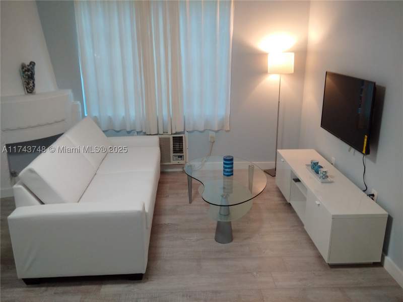 1 bedroom StockCooperative at 1525 Meridian Ave 104, Wallian Co-Op Apts Inc, Miami Beach — photo 5