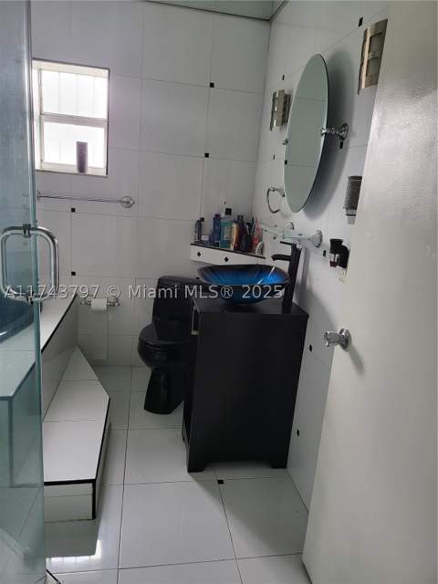 6771 NW 199th Ter, Hialeah FL - photo 18 of 43