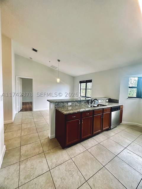 22441 SW 88th Pl 301-5, Cutler Bay FL - photo 10 of 29