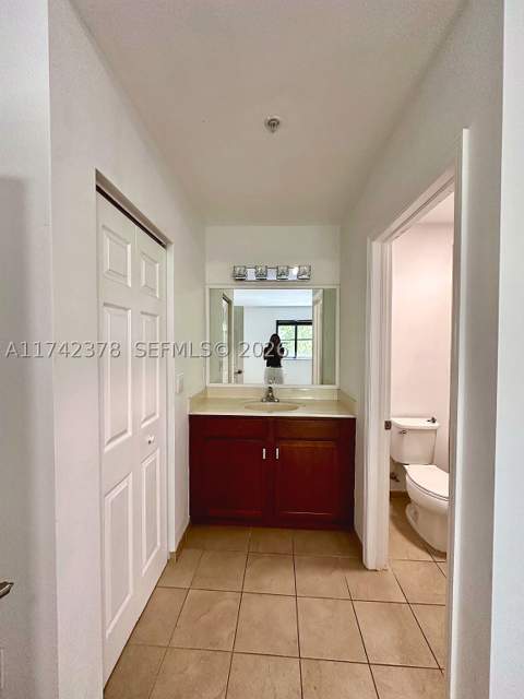 22441 SW 88th Pl 301-5, Cutler Bay FL - photo 15 of 29