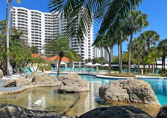 2 bedroom Condominium at 3300 NE 192nd St 111, Parc Central Aventura Eas, Aventura — photo 3