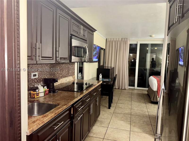 0 bedroom HotelMotel at 19201 Collins Ave 435, The Aventura Beach Club C, Sunny Isles Beach — photo 2