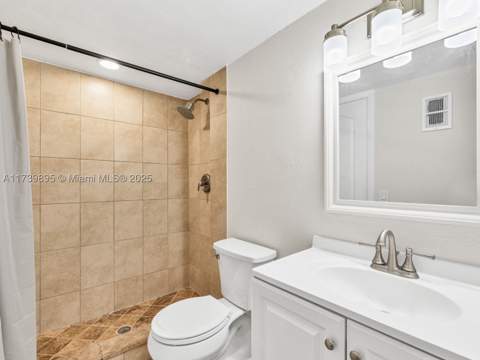 10900 SW 104th St 114, Miami FL - photo 11 of 31