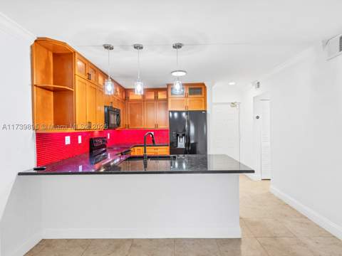 10900 SW 104th St 114, Miami FL - photo 15 of 31