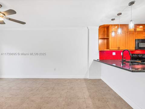 10900 SW 104th St 114, Miami FL - photo 23 of 31