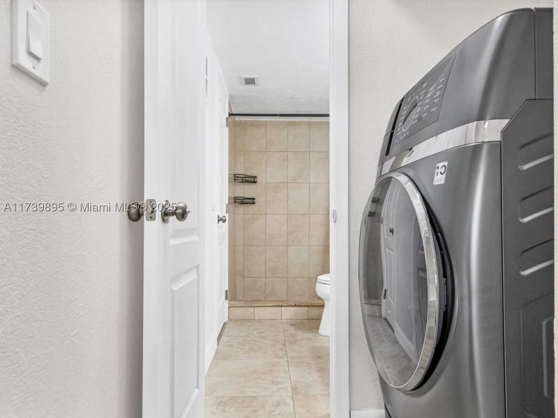 1 bedroom Condominium at 10900 SW 104th St 114, The Berkeley Condo, Miami — photo 4