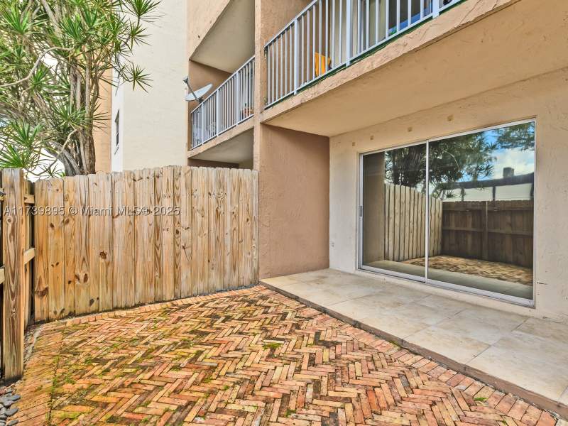 1 bedroom Condominium at 10900 SW 104th St 114, The Berkeley Condo, Miami — photo 5