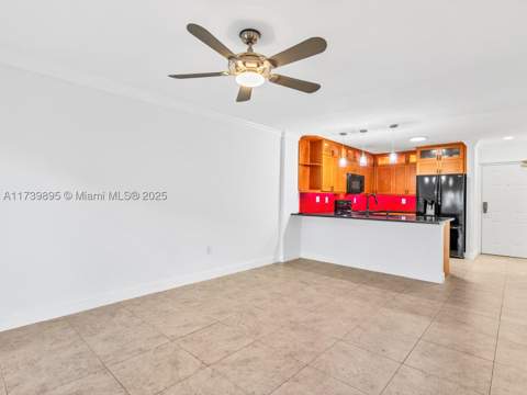 10900 SW 104th St 114, Miami FL - photo 7 of 31