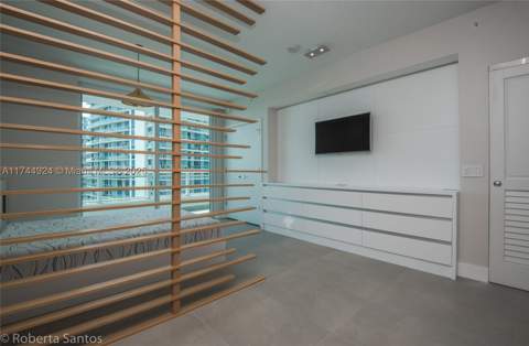 1080 Brickell Ave 3205, Miami FL - photo 8 of 14