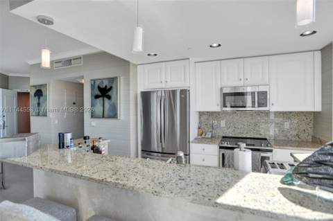 4401 Collins Ave 2114/2116, Miami Beach FL - photo 14 of 83