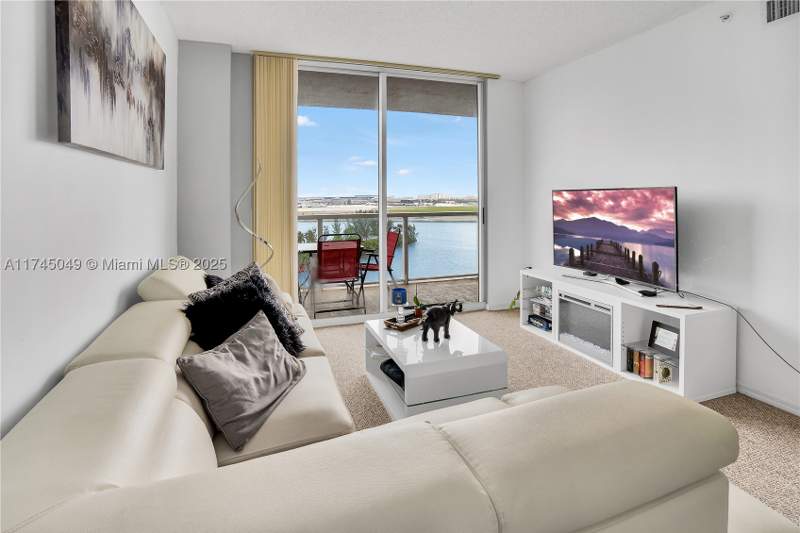 2 bedroom Condominium at 5091 NW 7th St 1001, Blue Lagoon Condo, Miami — photo 5