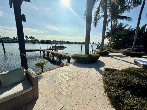 1670 Daytonia Rd, Miami Beach FL - photo 10 of 24