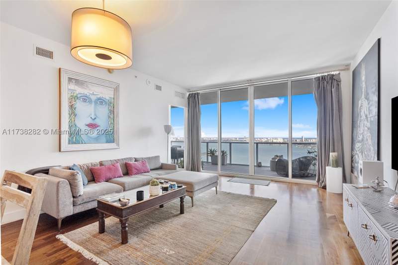 2 bedroom Condominium at 2020 N Bayshore Dr 3307, Paramount Bay Condo, Miami — photo 5