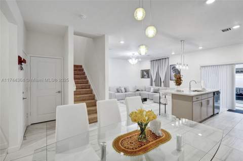 838 SE 17th St, Homestead FL - photo 10 of 66