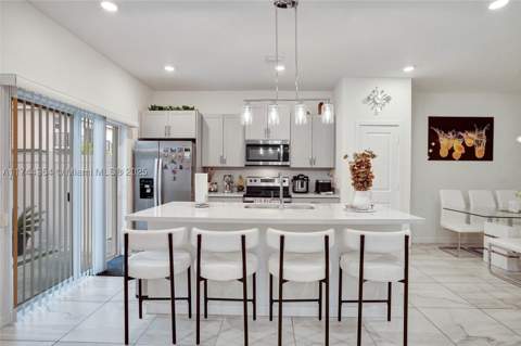 838 SE 17th St, Homestead FL - photo 15 of 66