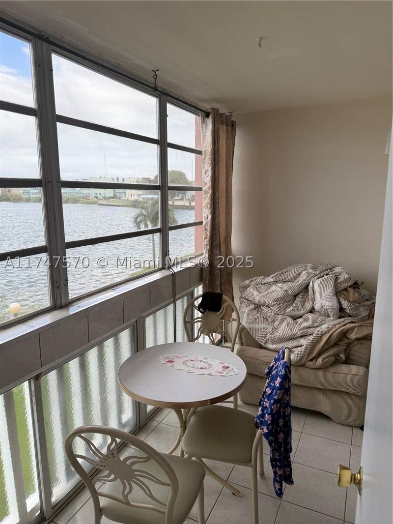 1 bedroom Condominium at 18555 NE 14th Ave 618, Sixth Moorings Condo, Miami — photo 2