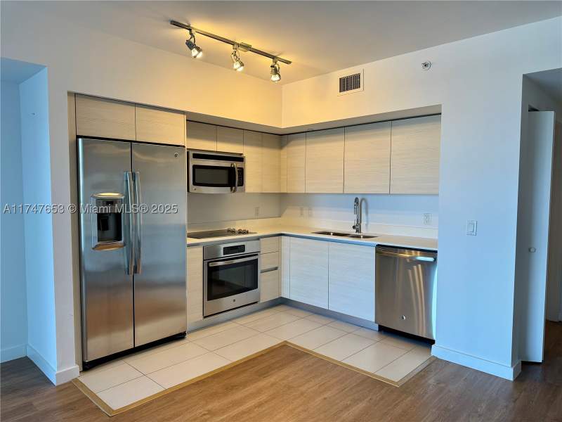 0 bedroom Condominium at 4250 Biscayne Blvd 1006, 4250 Biscayne Boulevard C, Miami — photo 4