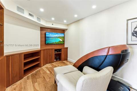 4000 Towerside Ter Ts3, Miami FL - photo 11 of 49