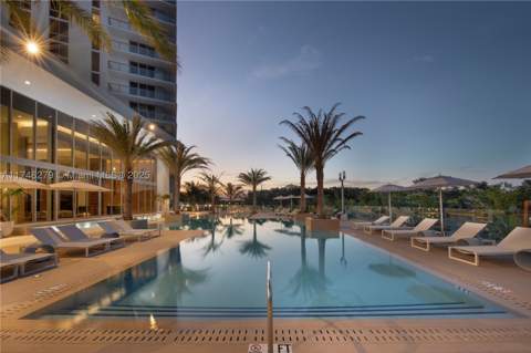 16385 Biscayne Blvd 1221, North Miami Beach FL - photo 14 of 50