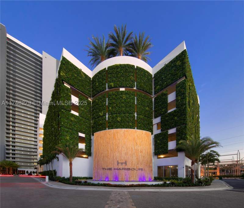 3 bedroom Condominium at 16385 Biscayne Blvd 1221, The Harbour South Condo, North Miami Beach — photo 2