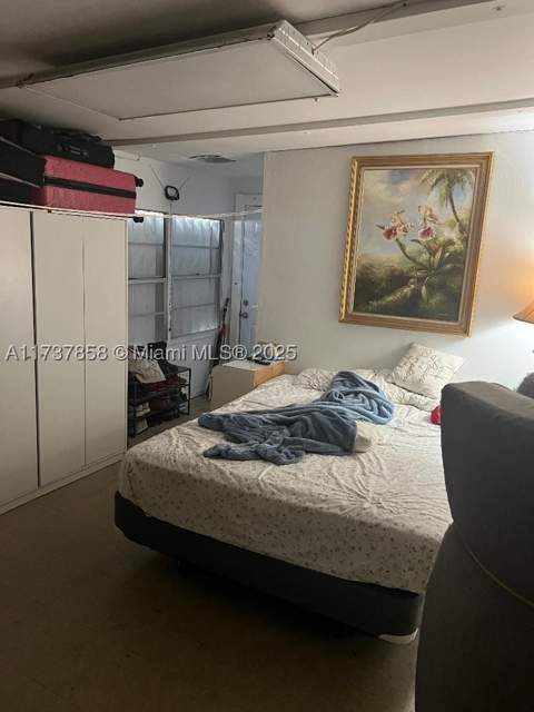 2381 NE 137 St, North Miami Beach FL - photo 6 of 12