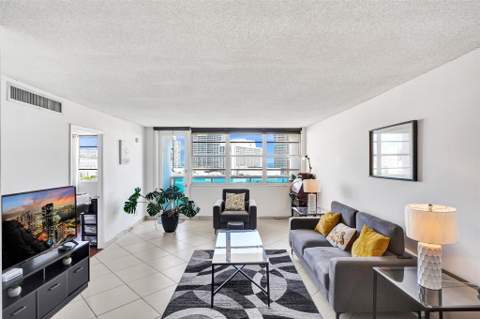 6770 Indian Creek Drive 10-R, Miami Beach FL - photo 9 of 34
