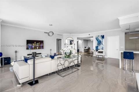 17111 Biscayne Blvd 2001, North Miami Beach FL - photo 15 of 71