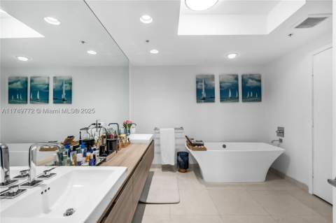 17111 Biscayne Blvd 2001, North Miami Beach FL - photo 21 of 71