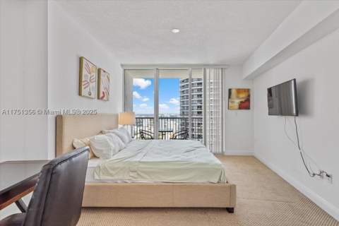 1750 N Bayshore Dr 4809, Miami FL - photo 11 of 28