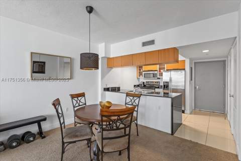 1750 N Bayshore Dr 4809, Miami FL - photo 7 of 28