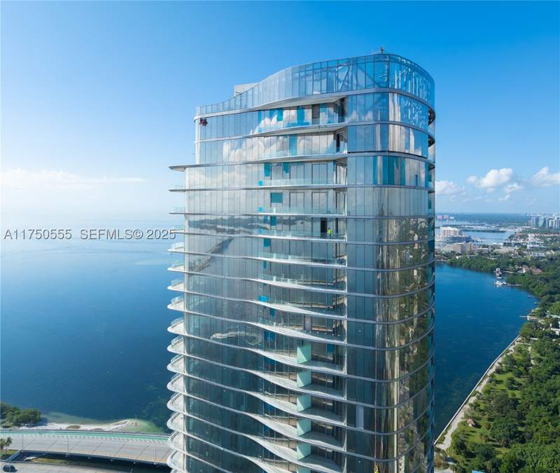 5 bedroom Condominium at 175 SE 25 Rd 3902, Una Residences, Miami — photo 2