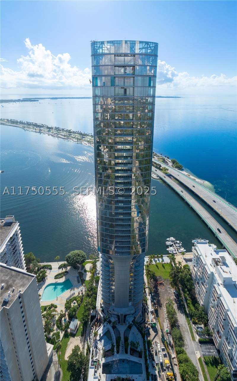 5 bedroom Condominium at 175 SE 25 Rd 3902, Una Residences, Miami — photo 5