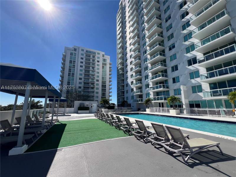 2 bedroom Condominium at 1861 NW S River Dr 1504, Terrazas Riverpark Villag, Miami — photo 2