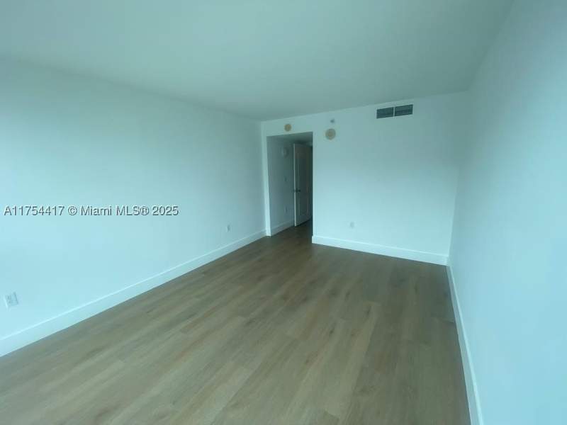 2 bedroom Condominium at 2101 Brickell Ave 1401, Skyline On Brickell Condo, Miami — photo 4